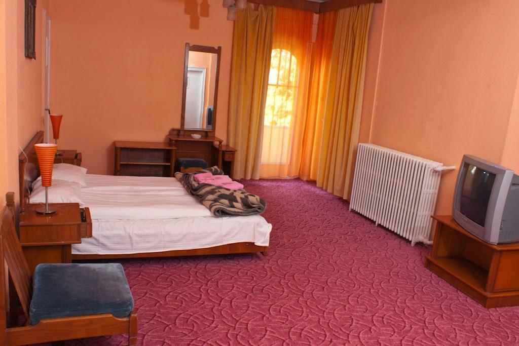 Hotel Cerna Băile Herculane Zimmer foto